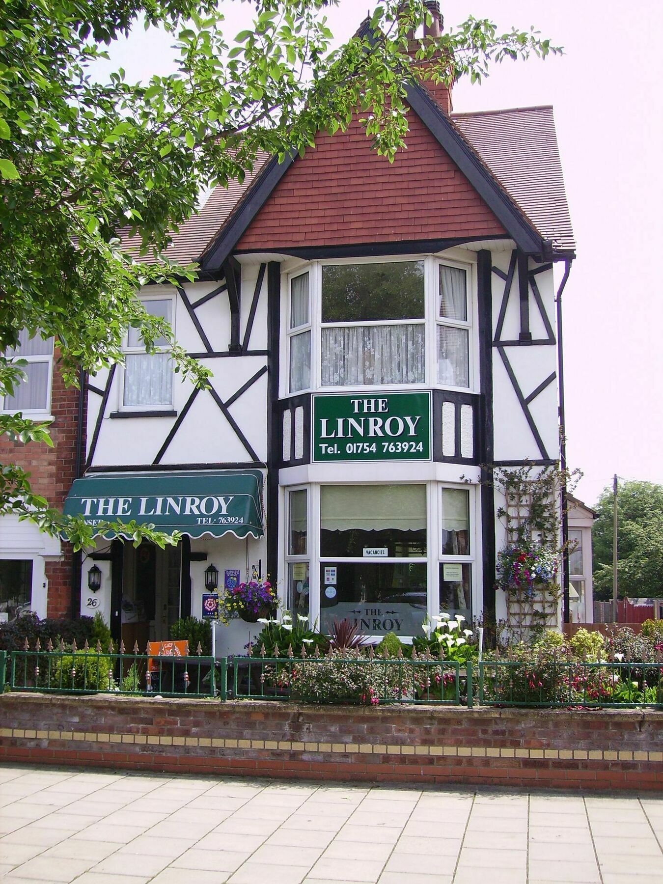 Linroy Guest House Skegness Exterior photo